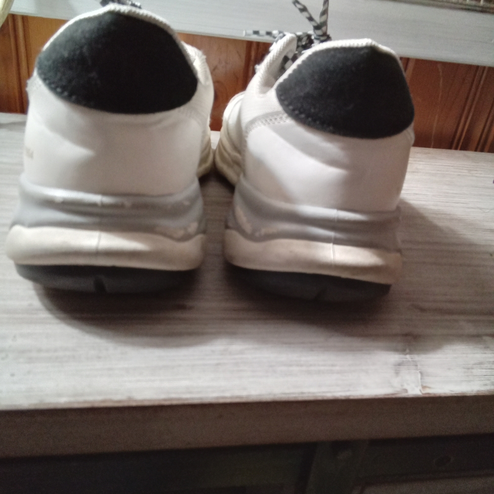 Vintage Havana White and Black Athletic Shoes. Lace Up, Womens Size 7. - Picture 2 of 3